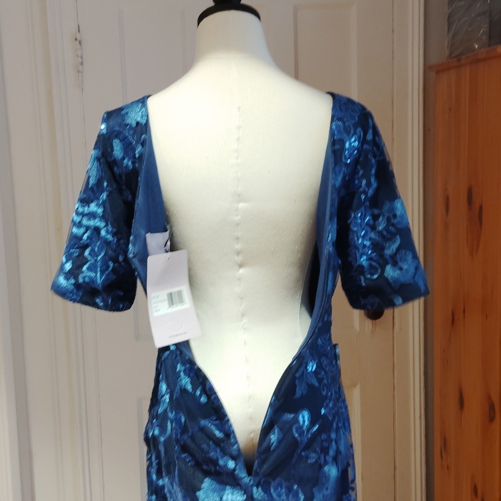 JS Collections "AYANA" Column Gown - Picture 13 of 16